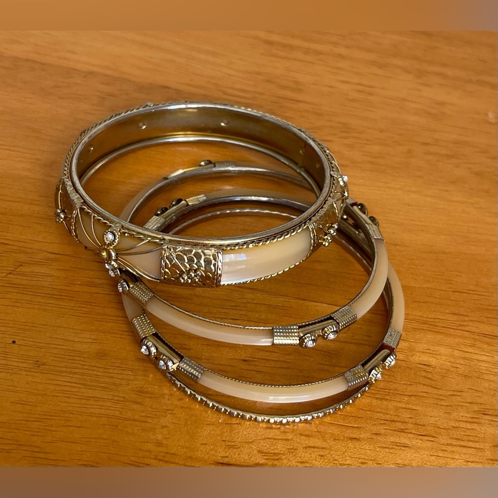Radiant Gold and Cream Bracelet with Intricate Design